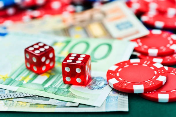 Diamond Empire slot game interface showing five reels, paylines, and stake controls on togeltimur login